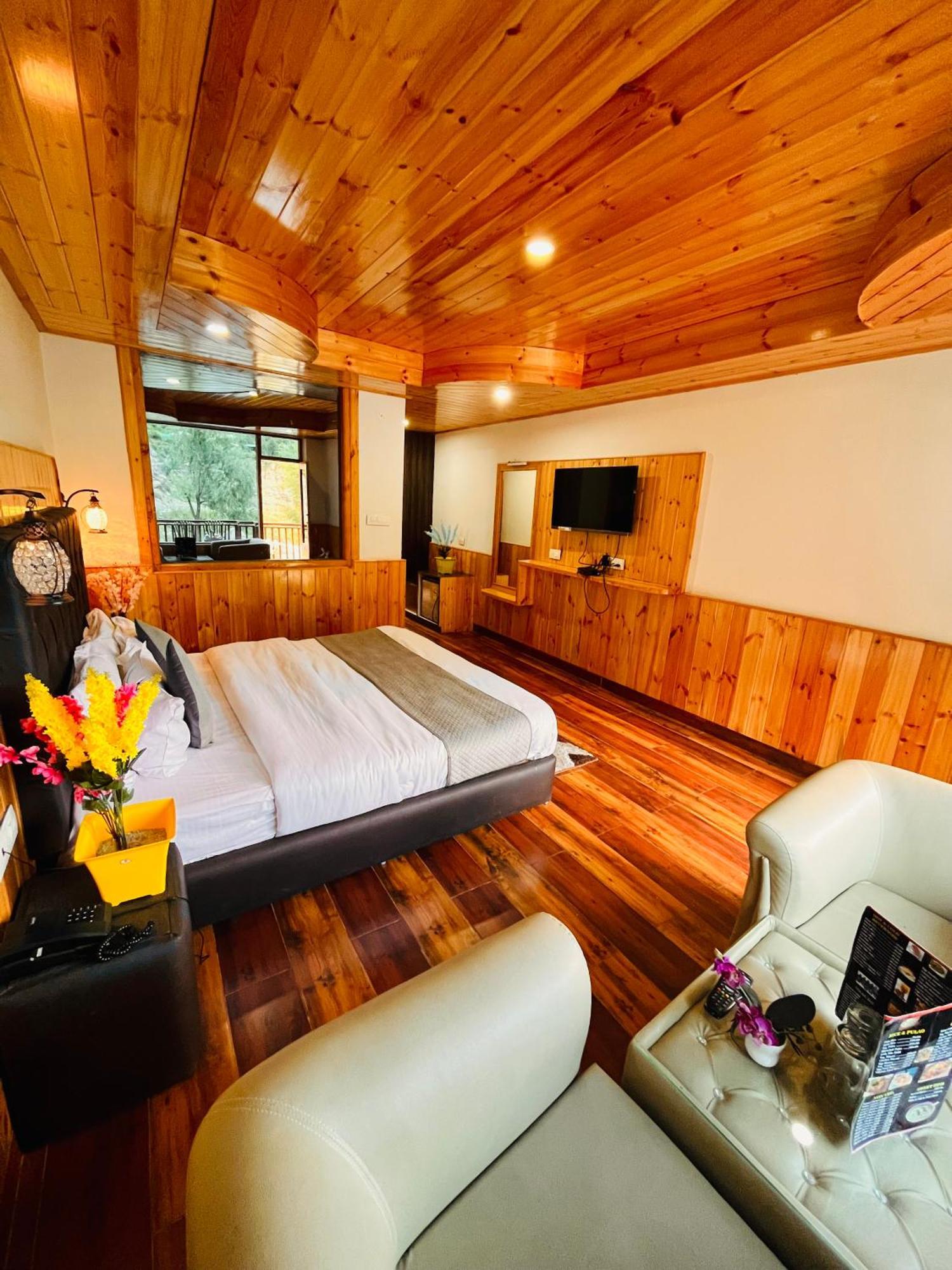 Himalayan Riverside Resort, Manali Extérieur photo