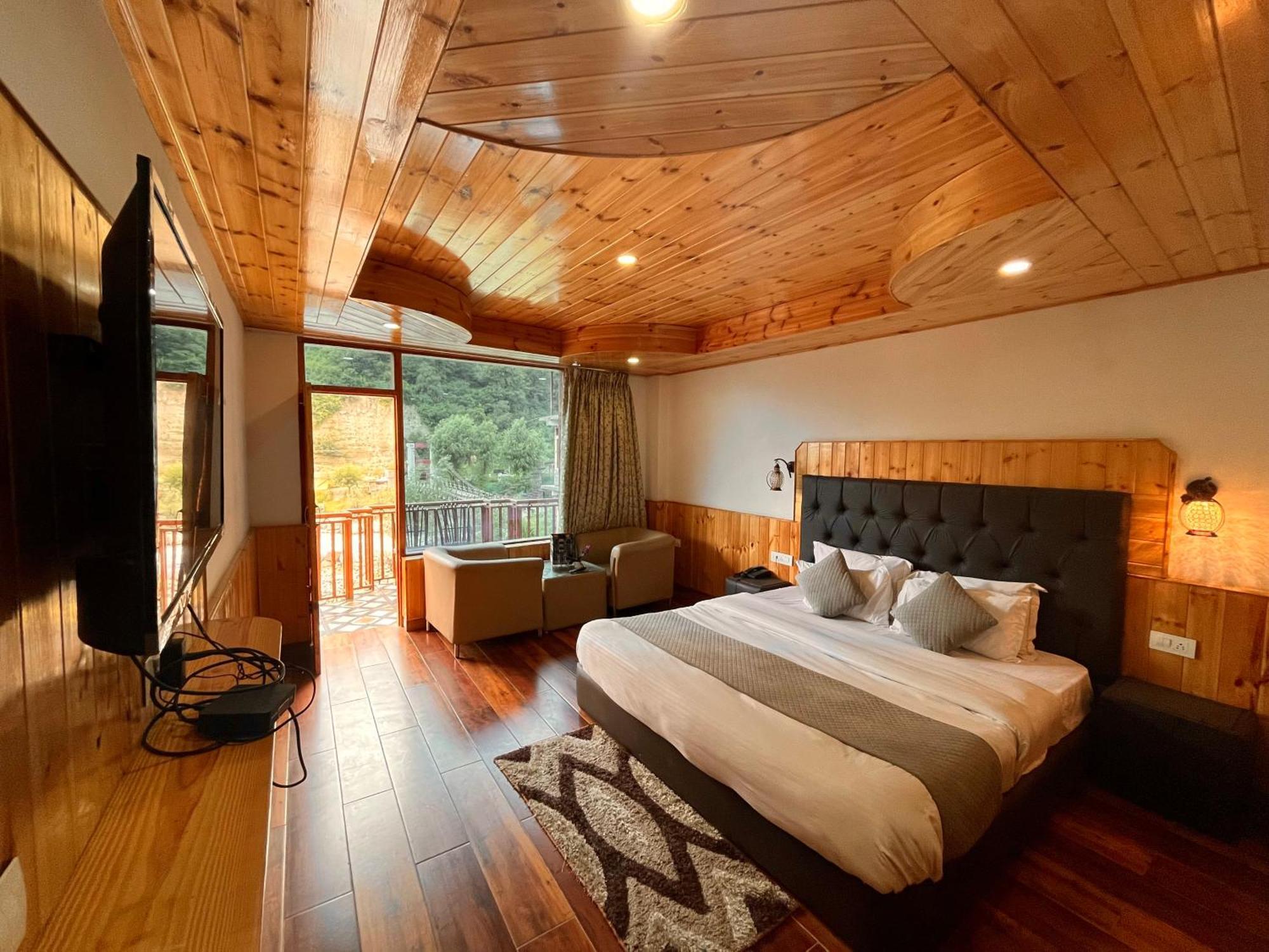 Himalayan Riverside Resort, Manali Extérieur photo