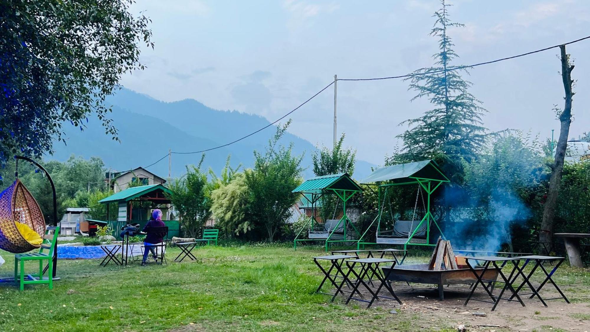 Himalayan Riverside Resort, Manali Extérieur photo