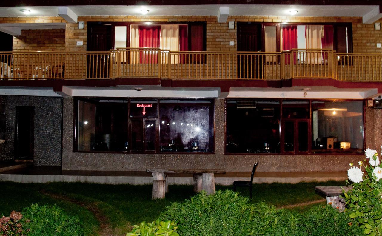 Himalayan Riverside Resort, Manali Extérieur photo